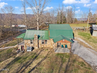 Well-maintained home on just over an acre of private land in the - photo 39