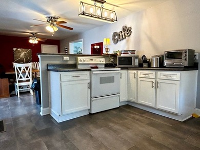 Here's your TURN KEY PKG on beautiful Lake Greenwood. - photo 15