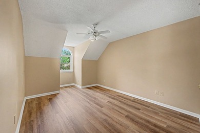 GOLF COURSE LIVING IN RIVER POINTE! Nestled on a quiet - photo 20