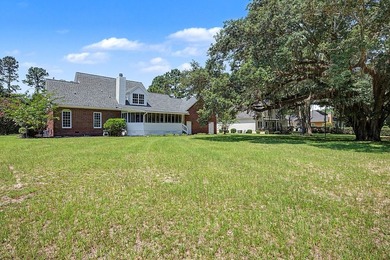 GOLF COURSE LIVING IN RIVER POINTE! Nestled on a quiet - photo 34
