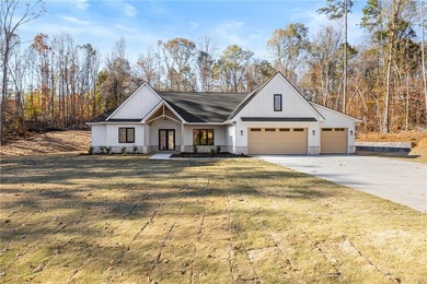 Lake Rabon Home For Sale in Laurens South Carolina