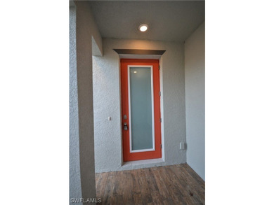 Duplex home with 3 bedrooms/2 bath upstaris and 2 bedroom / 2 - photo 5