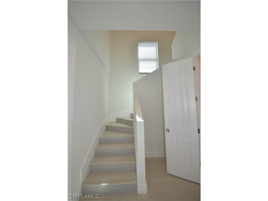 Duplex home with 3 bedrooms/2 bath upstaris and 2 bedroom / 2 - photo 6