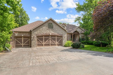 Lake Taneycomo Home For Sale in Branson Missouri