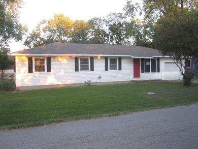 Lake Home For Sale in Pottsboro, Texas