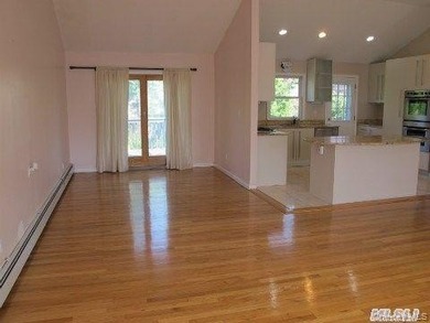 Great Neck Estates Sunny South Facing Sunny Hi-Ranch! Open Floor - photo 3