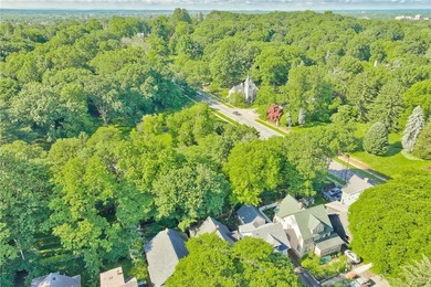 Welcome to 10 Menlo Place! Nestled on one of Rochester's most - photo 3