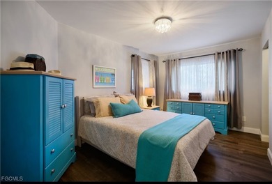 Location! Location! Location! This TURNKEY beautiful 2 bedroom 2 - photo 17