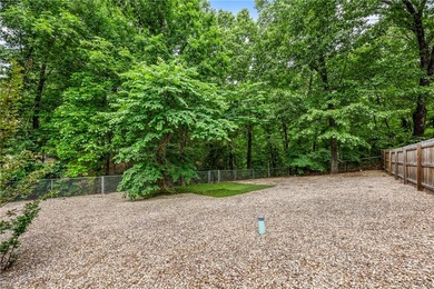 If entertaining and outdoor living are your thing, this home is - photo 33