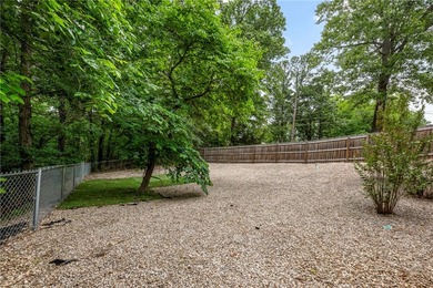 If entertaining and outdoor living are your thing, this home is - photo 34