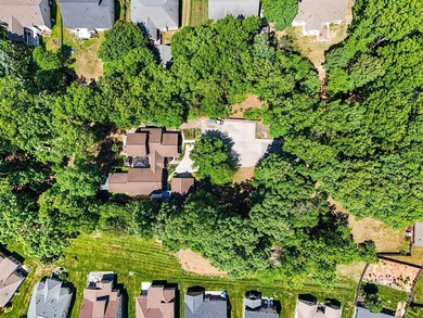 Private Paradise on 1.76 acre lot in Guilford College with - photo 3