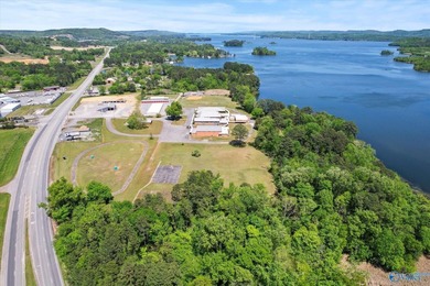 Prime 20-acre waterfront property w/ approx. 2700 feet of - photo 6