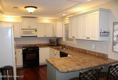 Lovely one-level home situated on a gated 4.8-acre lot in the - photo 14