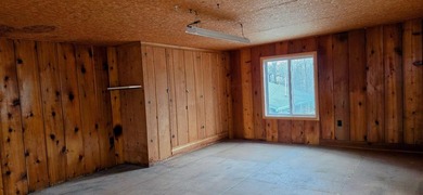 Seller's are motivated Welcome to your lakeside retreat on - photo 33