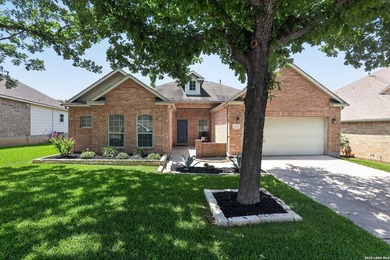 Beautifully maintained single-story home offering 2,400 sq. ft - photo 1
