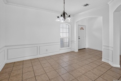 Beautifully maintained single-story home offering 2,400 sq. ft - photo 4