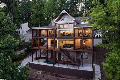 Lake Keowee Luxury Waterfront Retreat Experience the perfect - photo 4