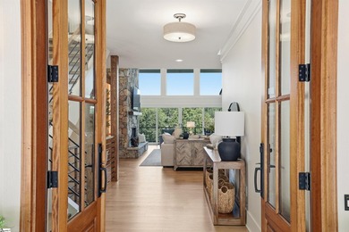 Lake Keowee Luxury Waterfront Retreat Experience the perfect - photo 6