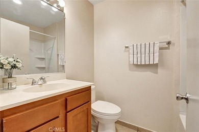 NEW LOW PRICE - NEW LOW PRICE - Spacious bedrooms with walk-in - photo 11