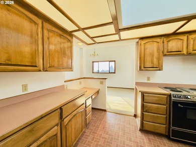 Tucked into a quiet cul-de-sac within the gated 55+ Brookhaven - photo 11