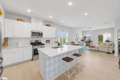 Welcome to 406 Batten Road, a meticulously well-maintained - photo 5