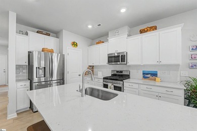 Welcome to 406 Batten Road, a meticulously well-maintained - photo 6