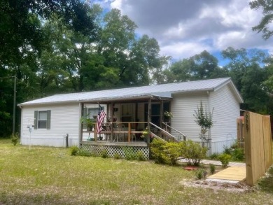 Suwannee River Home For Sale in Bell Florida