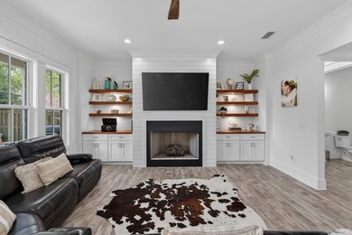 Built in 2021 by renowned local builder Damian Curtis, this 2 - photo 11