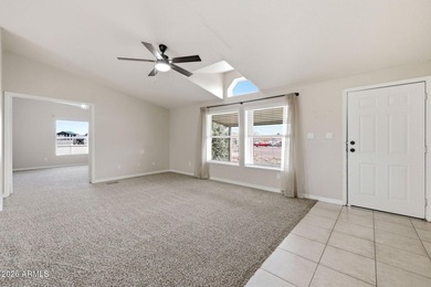 Country living In the heart of Snowflake AZ! Comfortable family - photo 6