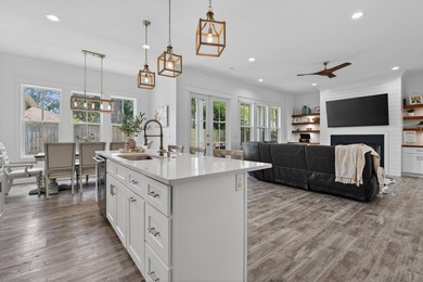 Built in 2021 by renowned local builder Damian Curtis, this 2 - photo 20