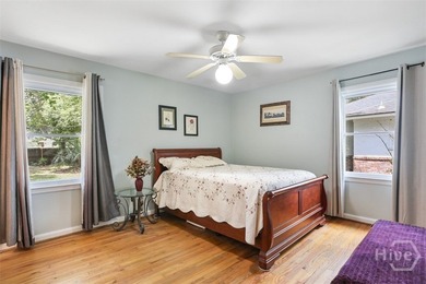 Charming 3-bedroom, 2-bath bungalow in a highly desirable - photo 21