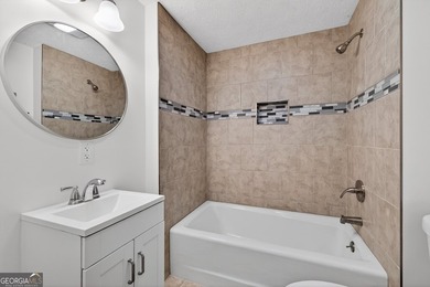 New stainless steel appliances added. Located just off West - photo 22
