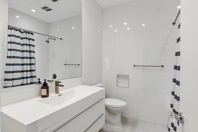 This exceptional and fully renovated one-story 5-bedroom, 5-bath - photo 26
