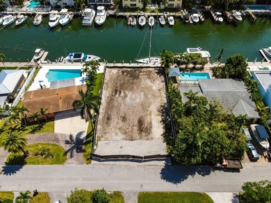 NO FIXED BRIDGES! Enjoy 70 feet of waterfront on the south side - photo 6