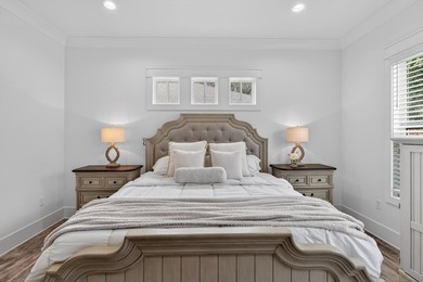 Built in 2021 by renowned local builder Damian Curtis, this 2 - photo 29