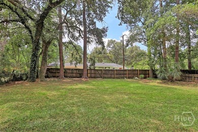 Charming 3-bedroom, 2-bath bungalow in a highly desirable - photo 31