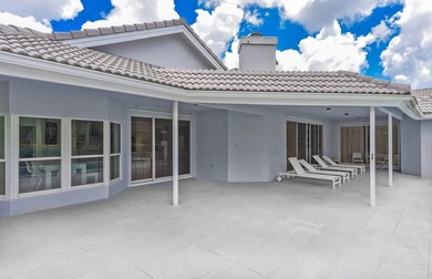 This exceptional and fully renovated one-story 5-bedroom, 5-bath - photo 31