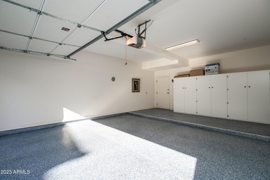 Welcome to your dream home! This remarkable 3-bedroom, 2-bath - photo 32