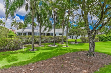 This exceptional and fully renovated one-story 5-bedroom, 5-bath - photo 35