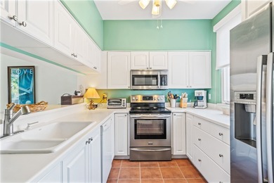 This furnished home in Wood Duck boasts 3 bedrooms, 2.5 baths - photo 10