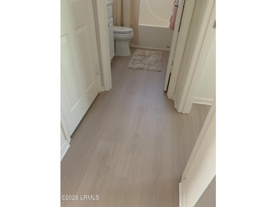 ***Brand new LVP Throughout*** Beautifully maintained Wren Villa - photo 9