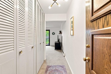 Welcome to this bright and inviting 1-bedroom, 1-bath top-floor - photo 2
