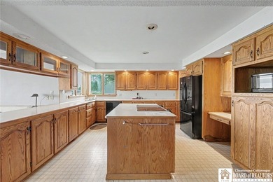 Rare opportunity to own an 8-unit lakefront property with an - photo 10