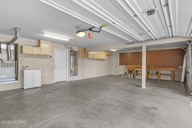 Welcome to your dream family home in Oro Valley! Enjoy a