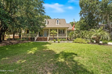 Welcome to 25 Timber Trail, an exceptional Lowcountry residence - photo 3
