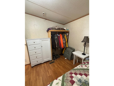 Looking for the ideal getaway or family retreat? This charming - photo 32
