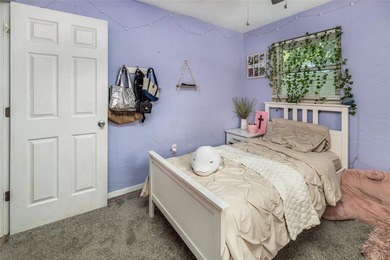 Welcome to 1509 Primrose Lane! Beautifully updated pool home - photo 34