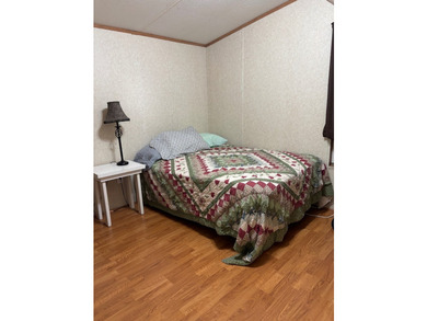 Looking for the ideal getaway or family retreat? This charming - photo 34