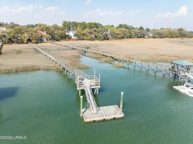 IN-TOWN DEEPWATER HOME! Extrememly rare find in Beaufort County - photo 4