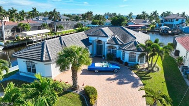 Premier Luxury Waterfront Estate | 235' Frontage | Unique Corner - photo 47